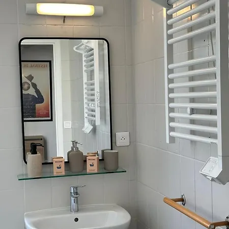 Daire Lumiere De Provence - Charming, Parking, Ac, Cosy Cannes