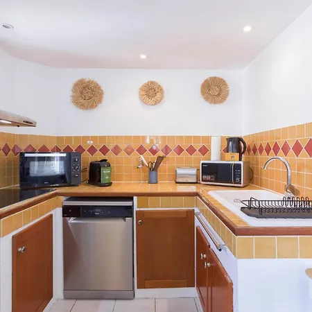 Lumiere De Provence - Charming, Parking, Ac, Cosy